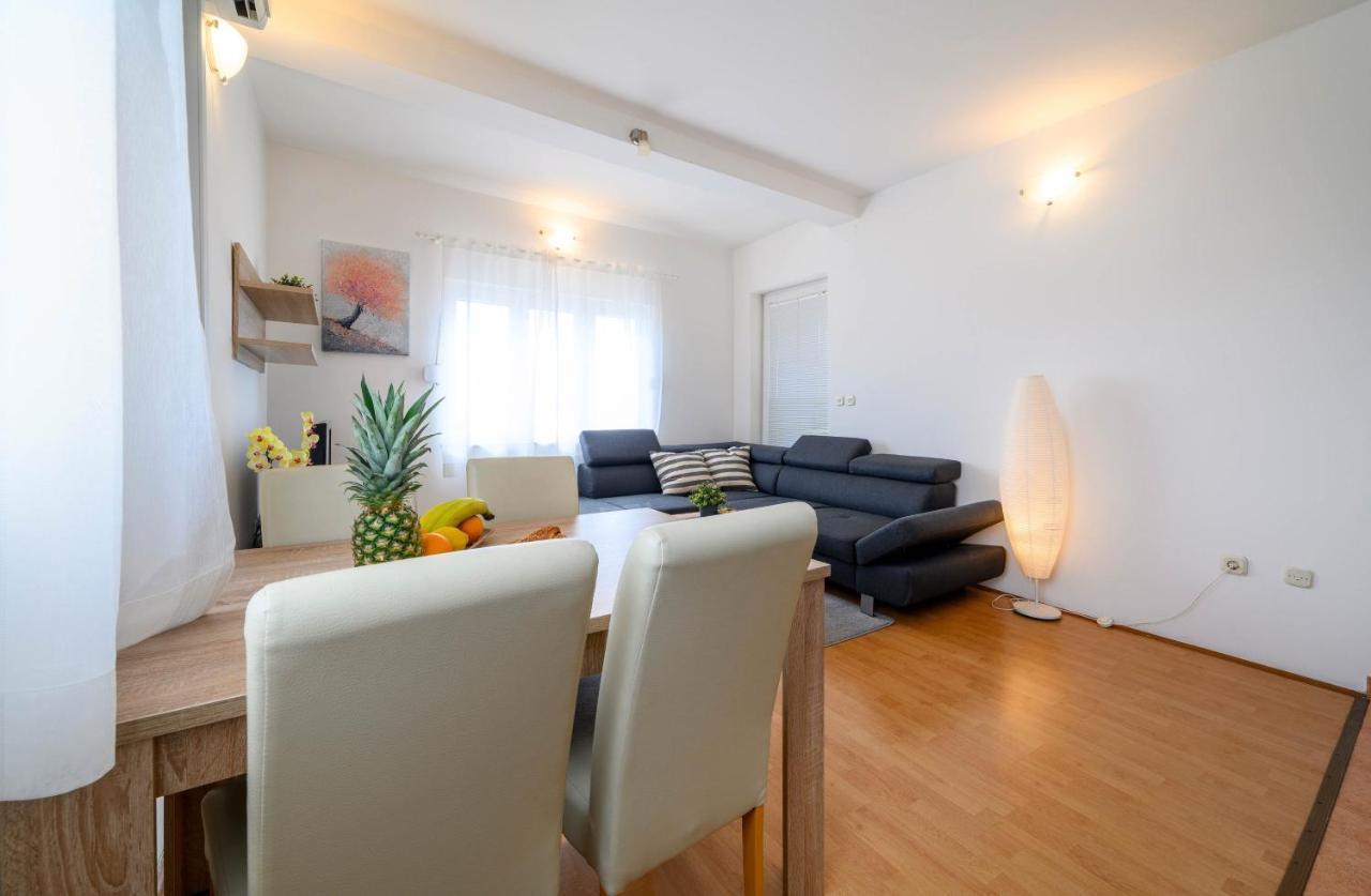 Apartment Malibu Žaborić Extérieur photo