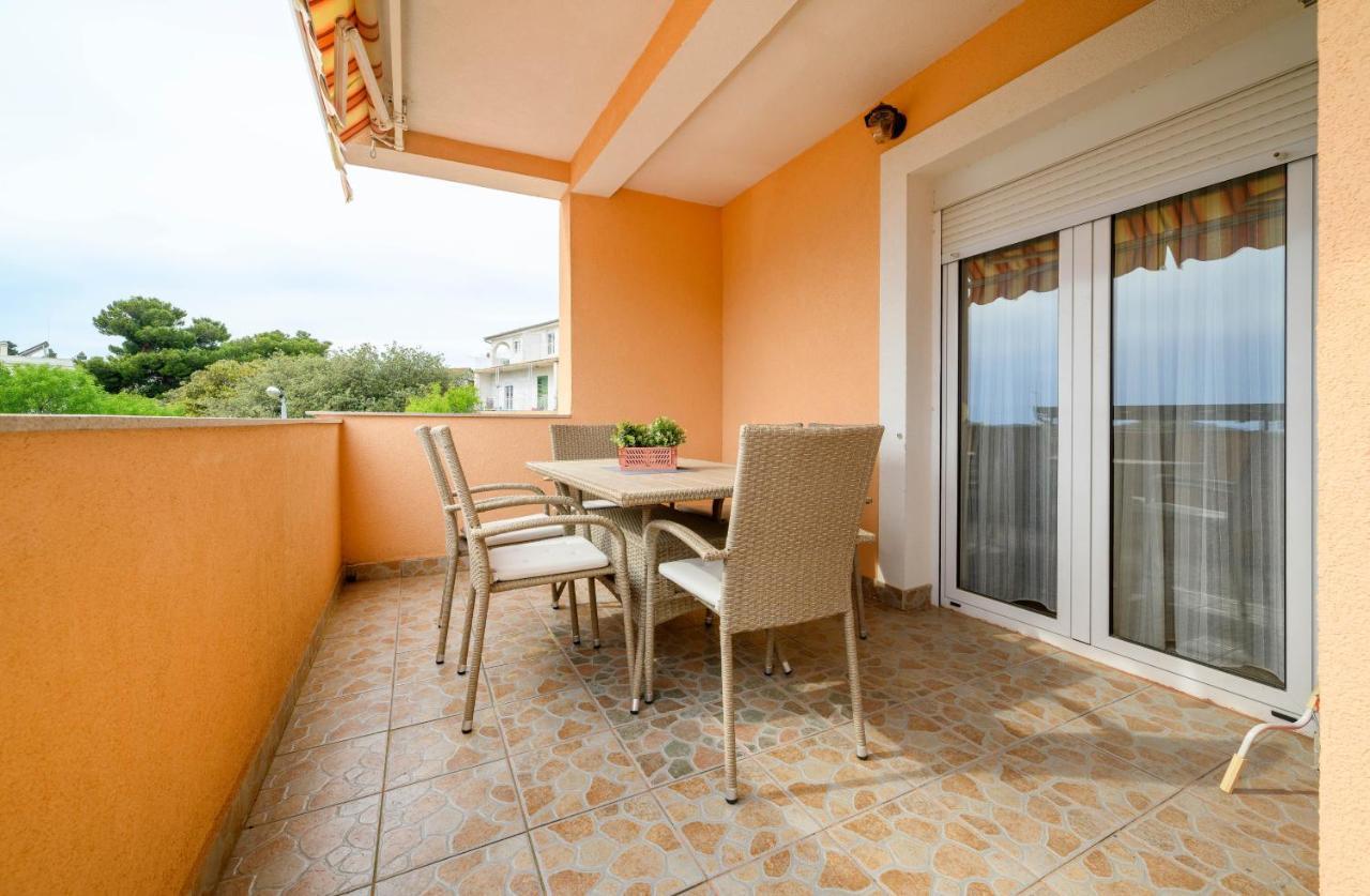 Apartment Malibu Žaborić Extérieur photo